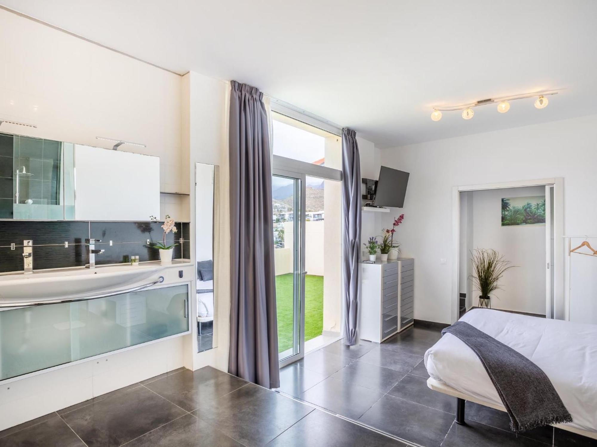 Villa Olbia Charming Dreamview With Jacuzzi Costa Adeje  Exteriör bild